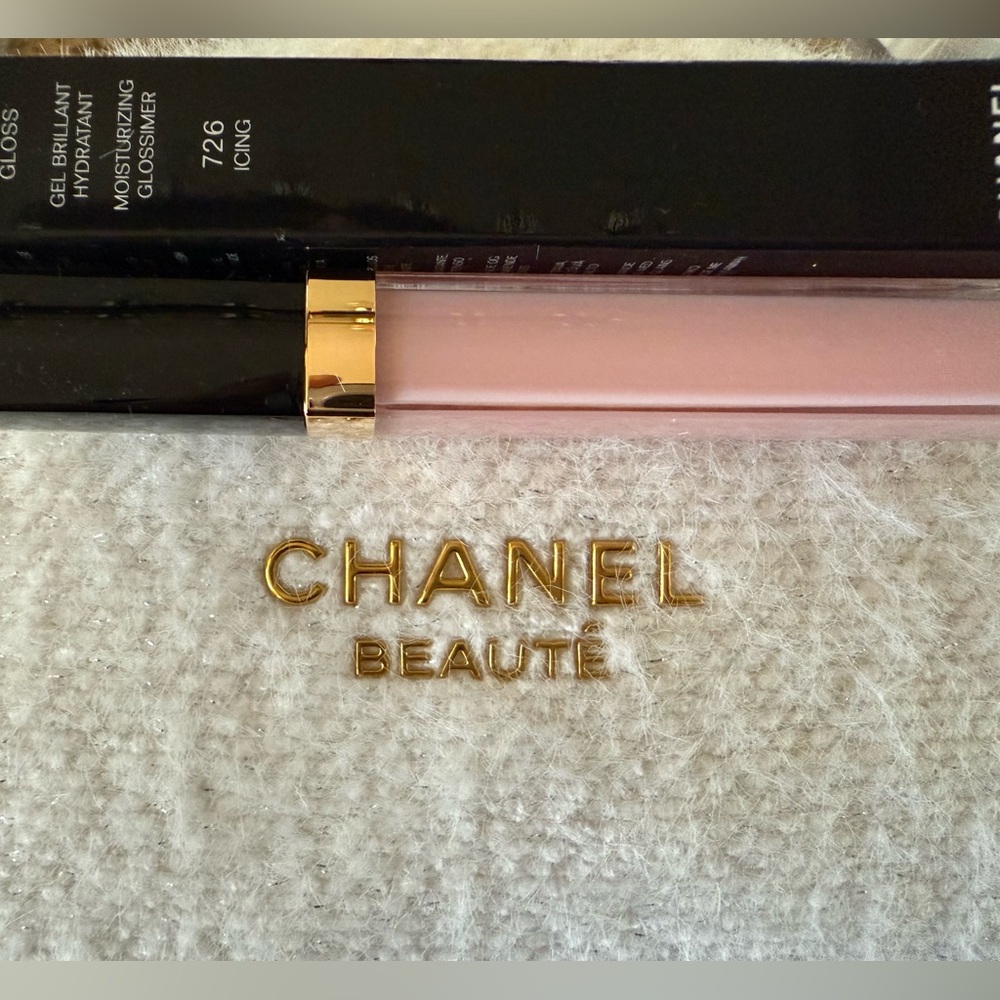 CHANEL Glossimer 726 Icing - Soft Pink